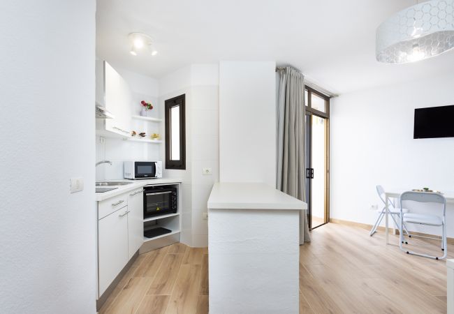 Appartamento a Los Cristianos - Ocean view & Pool. Los Cristianos Summerland Appartamento a Los Cristianos - Ocean view & Pool. Los Cristianos Summerland