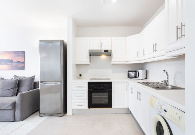 Appartamento a Los Cristianos - Superb pool view & next to ocean Los Cristianos Appartamento a Los Cristianos - Superb pool view & next to ocean Los Cristianos