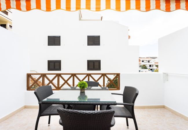 Appartamento a Los Cristianos - Superb pool view & next to ocean Los Cristianos Appartamento a Los Cristianos - Superb pool view & next to ocean Los Cristianos