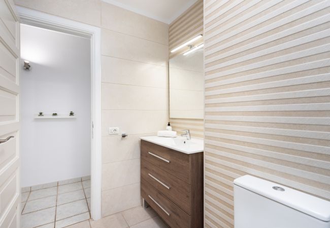 Appartamento a Los Cristianos - Superb pool view & next to ocean Los Cristianos Appartamento a Los Cristianos - Superb pool view & next to ocean Los Cristianos