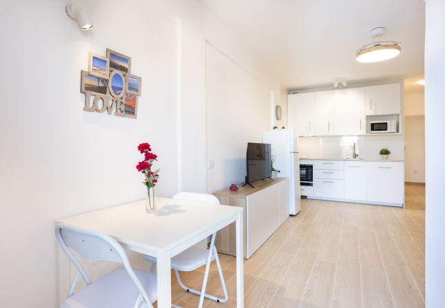 Appartamento a Los Cristianos - Spectacular view of Las Vistas beach & ocean Appartamento a Los Cristianos - Spectacular view of Las Vistas beach & ocean