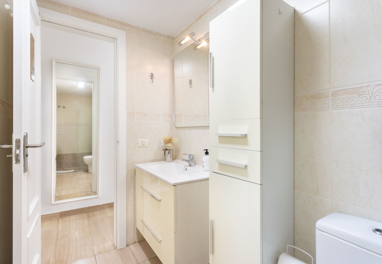 Appartamento a Los Cristianos - Nice sea & pool view apt in Los Cristianos