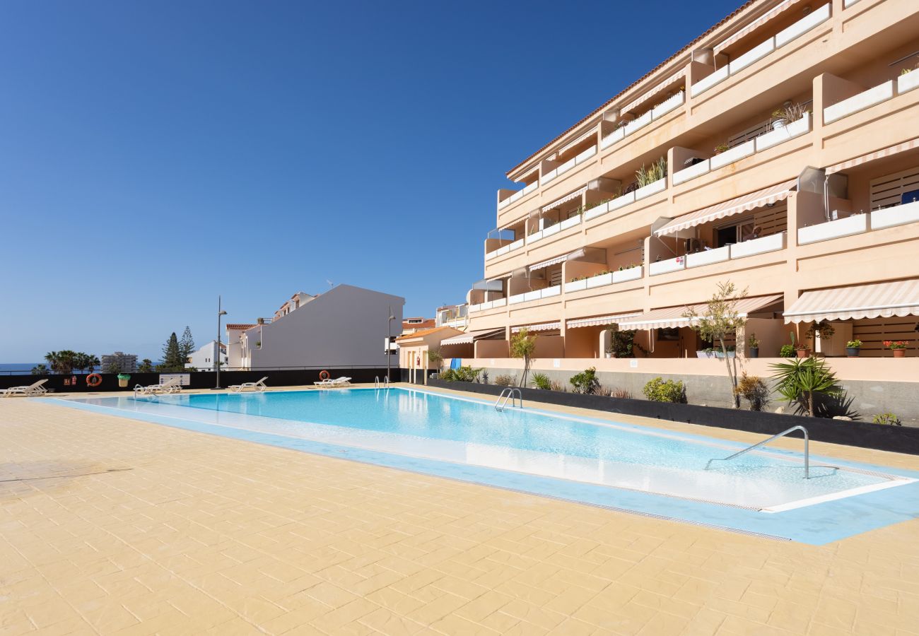 Appartamento a Los Cristianos - Nice sea & pool view apt in Los Cristianos