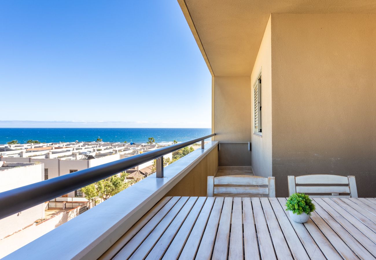 Appartamento a El Medano - Lovely seaview apartment. Swimming pool & parking.