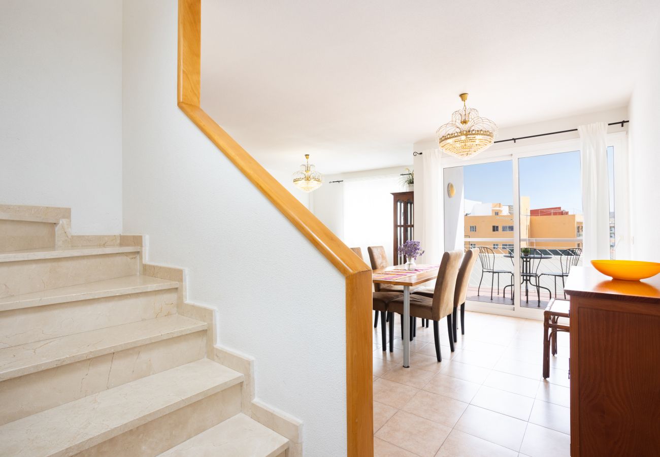 Appartamento a Guía de Isora - Nice duplex with sea views & terrace in Alcalá